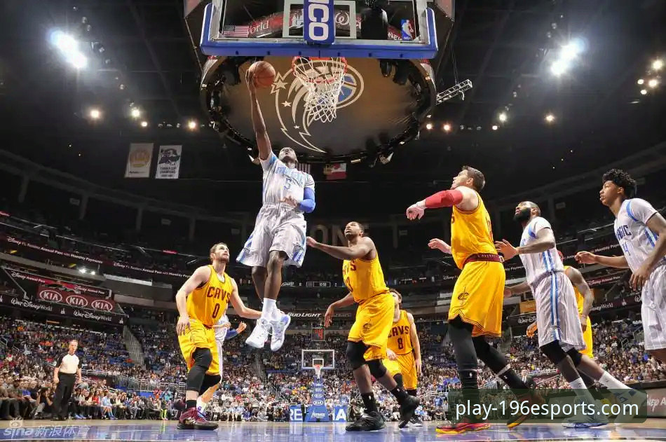 骑士队主场激战魔术队：一场进攻盛宴的深度解析